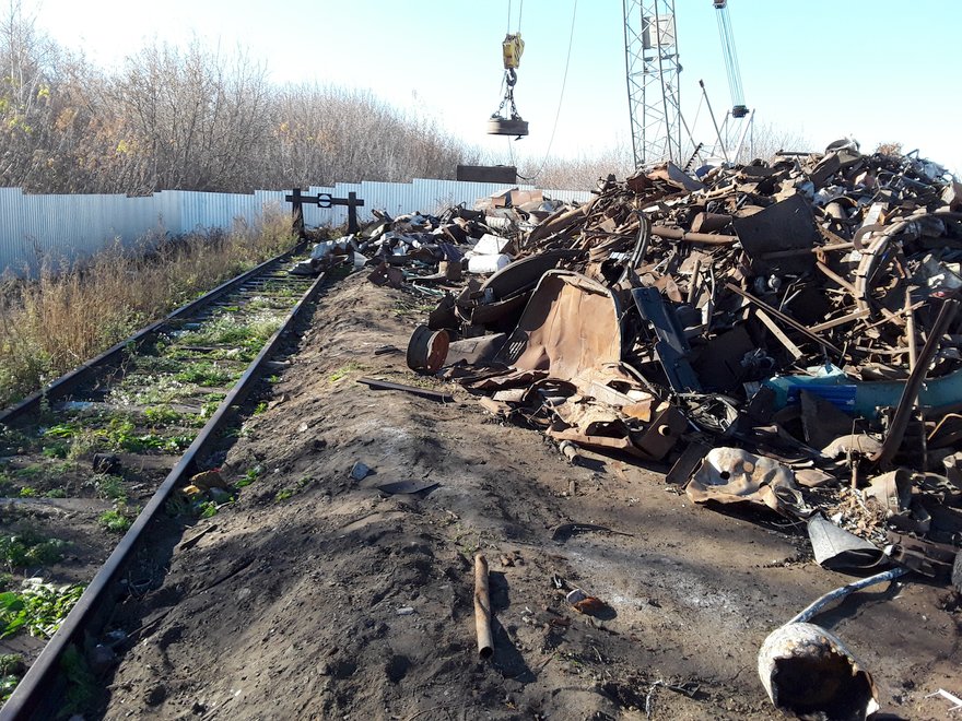 Чермет вологда. Свалка металлолома. Гора металлолома. Свалка металла в Москве. Свалка металлолома в Москве.